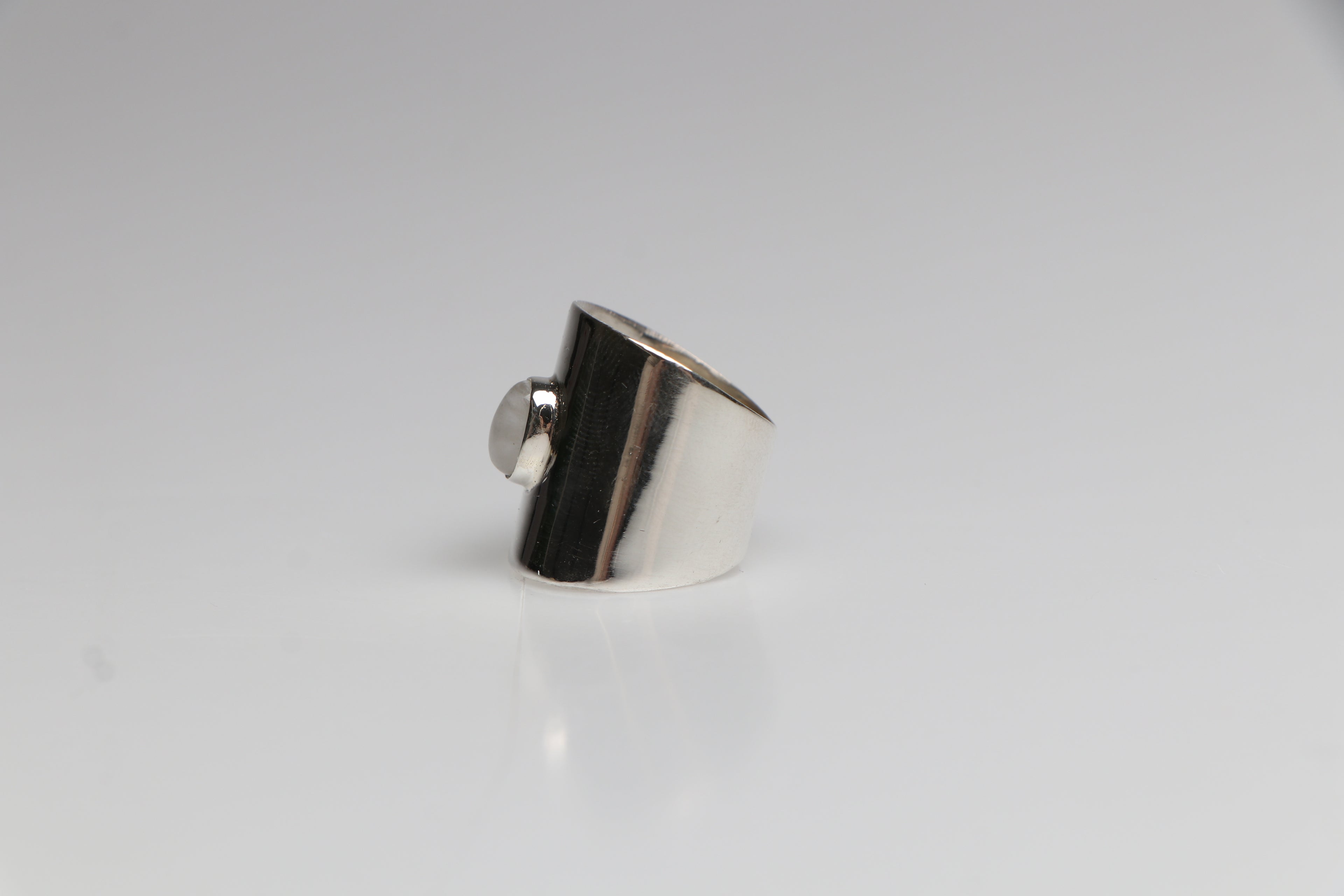 Brynje Ring - moonstone