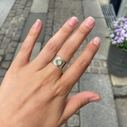Cyclops Ring - Prehnite