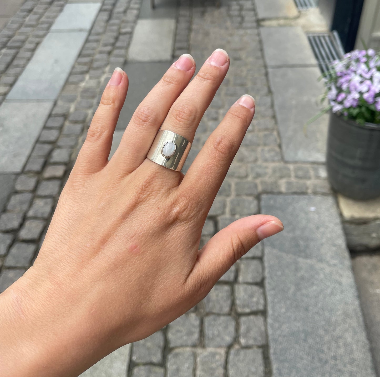 Brynje Ring - moonstone