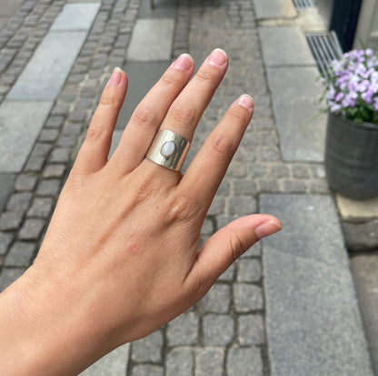 Brynje Ring - moonstone