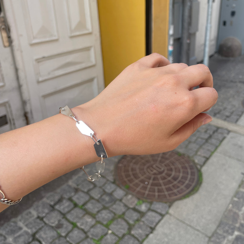 Axel bracelet