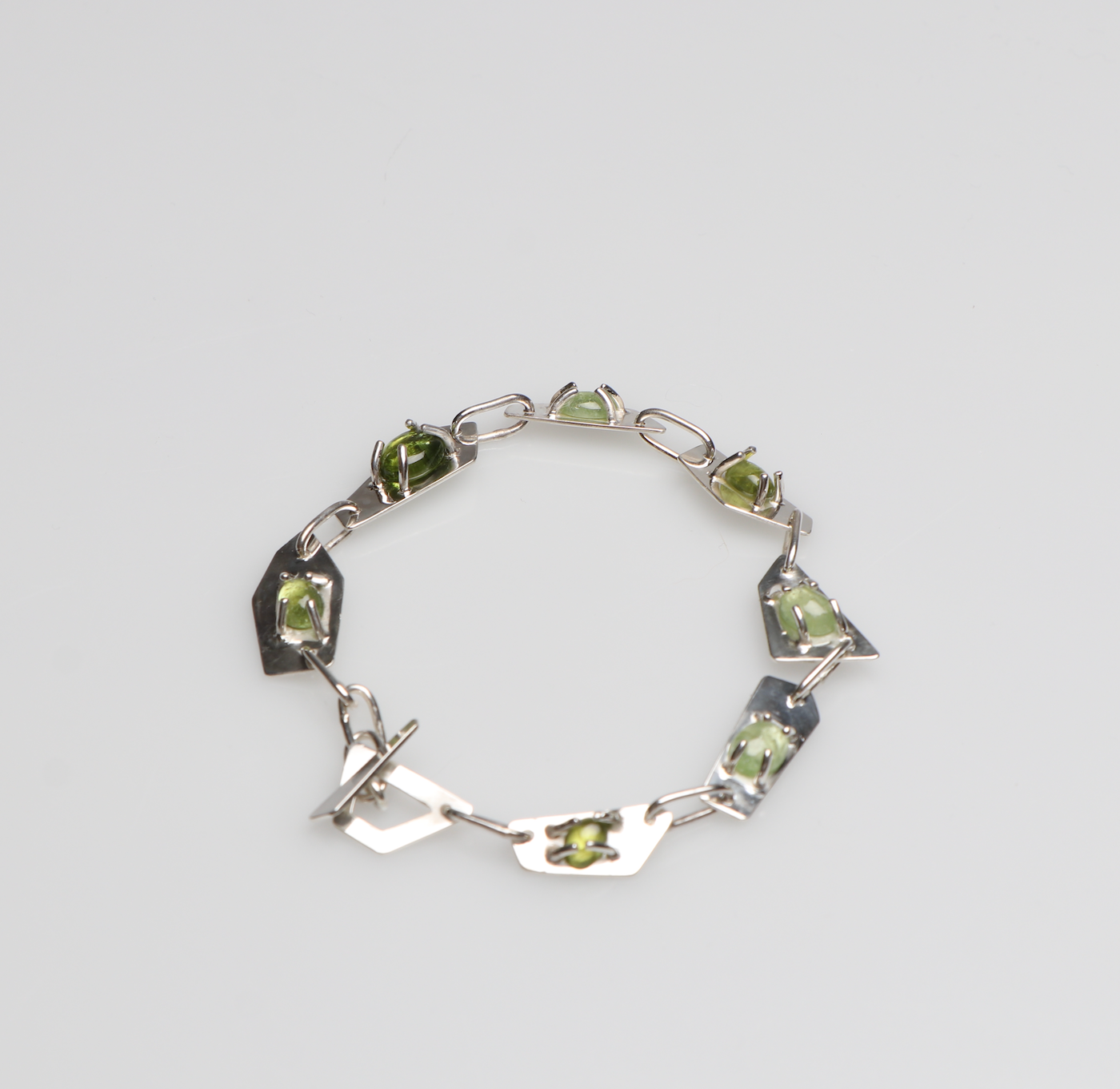 Axel bracelet with tourmalines